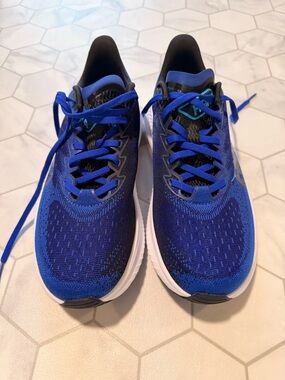 Hoka Mach 6